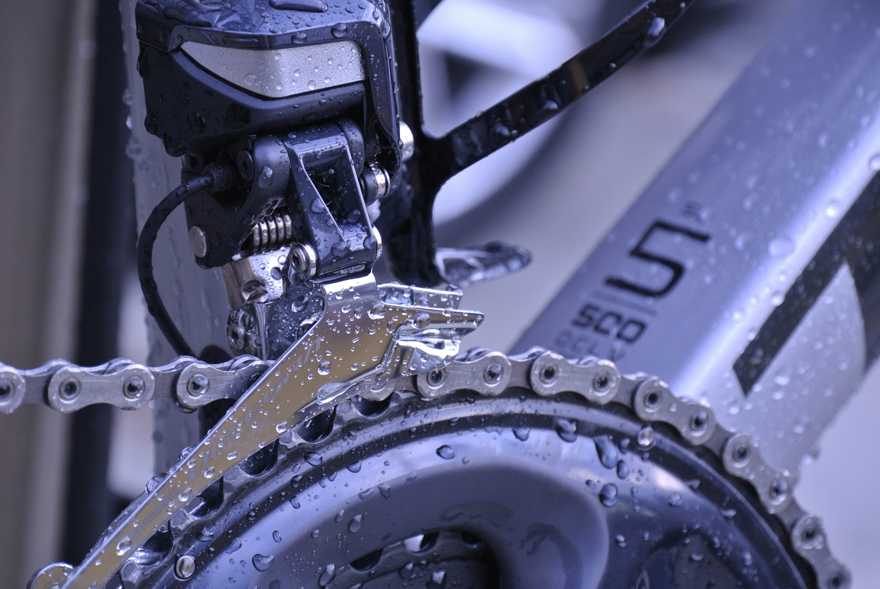 Fahrradkette beim Reinigen