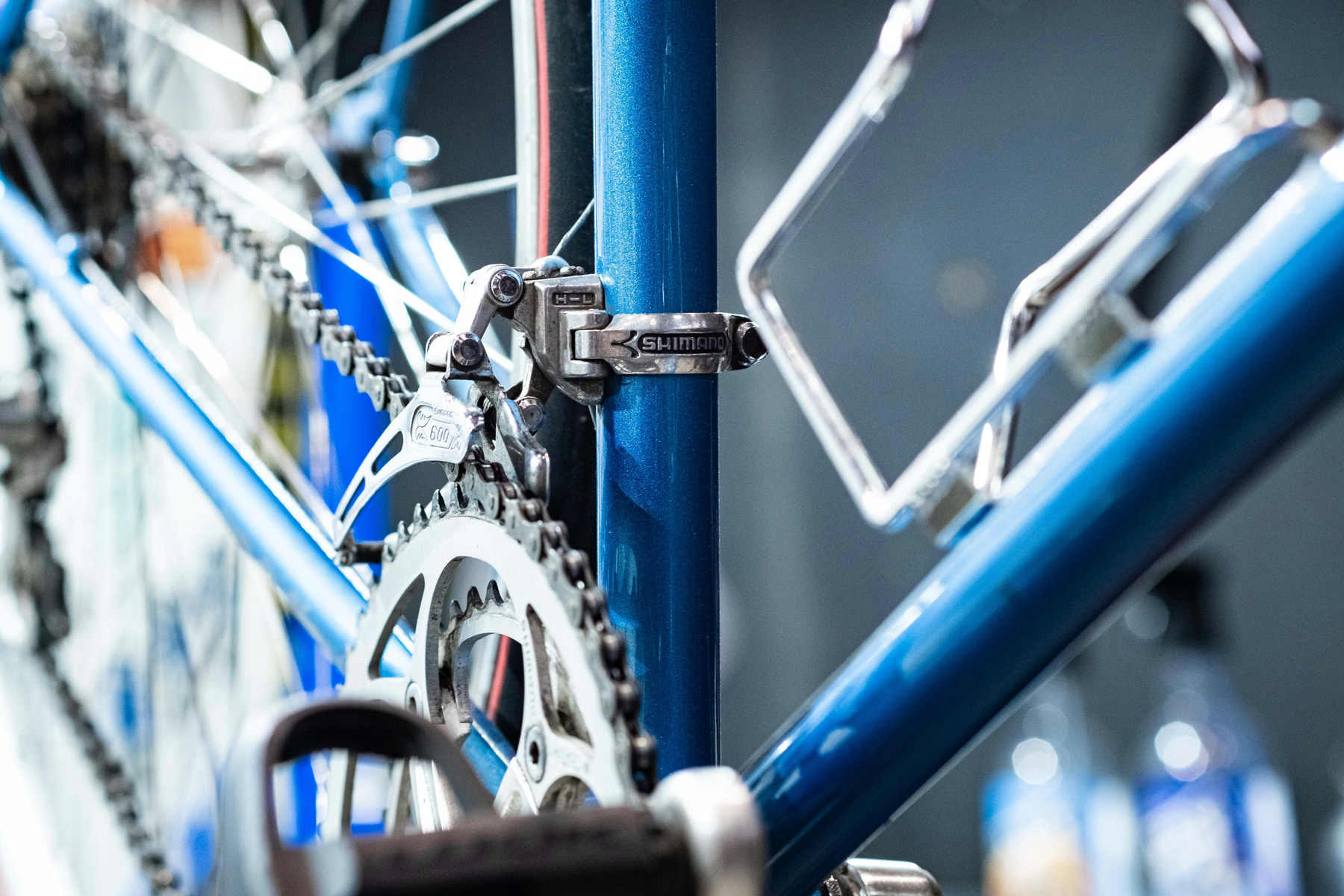 Fahrradkette beim Reinigen